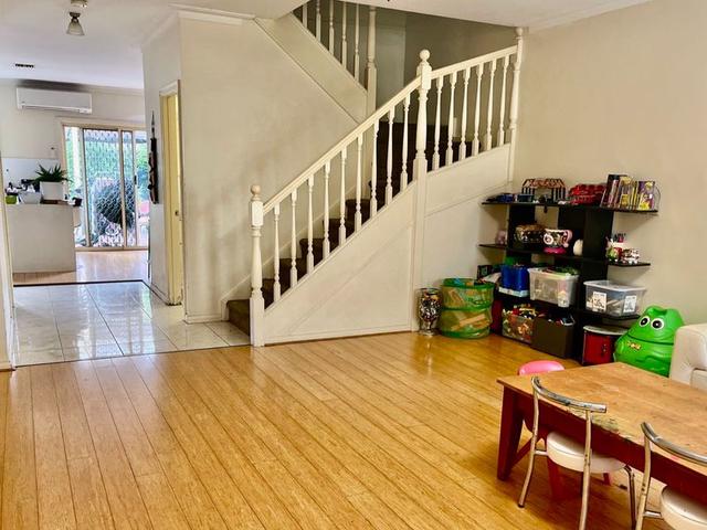 4/8 Willgilson Court, VIC 3166