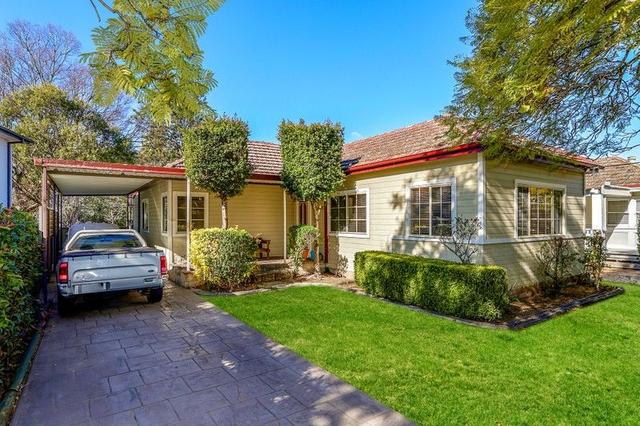 4 Ladbury Avenue, NSW 2750