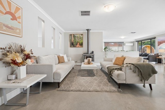 17 Arnisdale Road, WA 6023