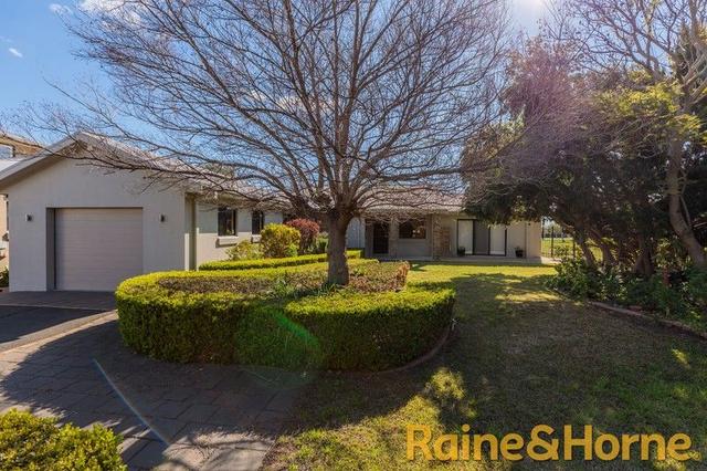 2/4 Diane Street, NSW 2830