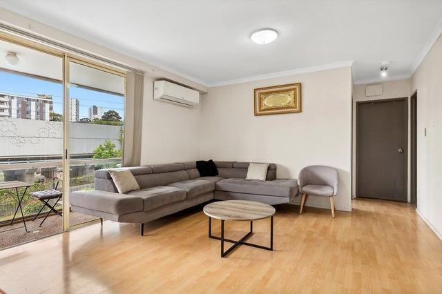 90/3 Riverpark Drive, NSW 2170