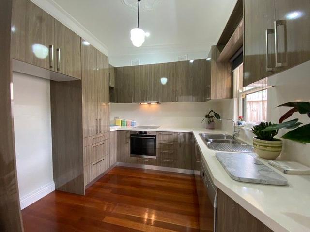 42 Dunstaffenage St, NSW 2193