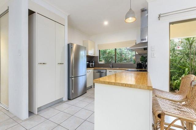 2/11 Pecten Avenue, QLD 4877