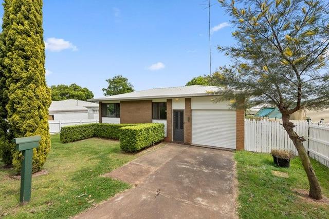 89 Ruthven  Street, QLD 4350