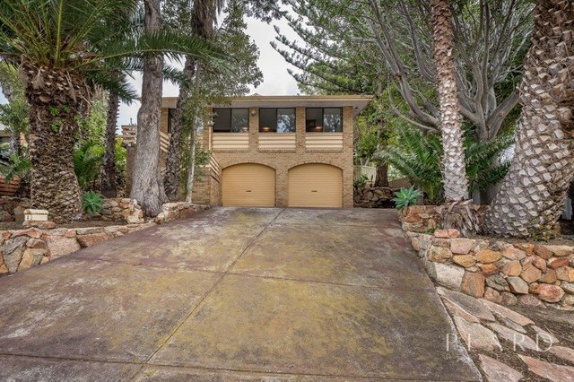 4 Cockle Place, WA 6027