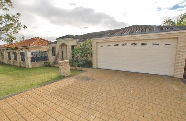32A Russell Street, WA 6062