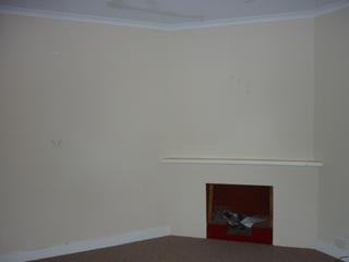 Lounge Room (2014-09-19)
