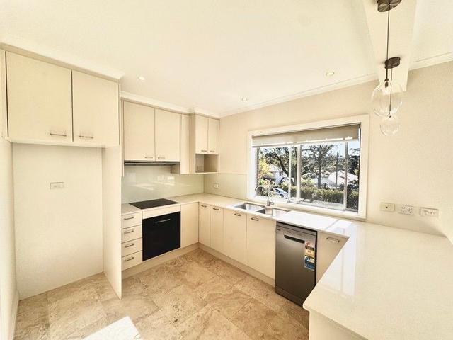 1/121 Griffiths Street, NSW 2093