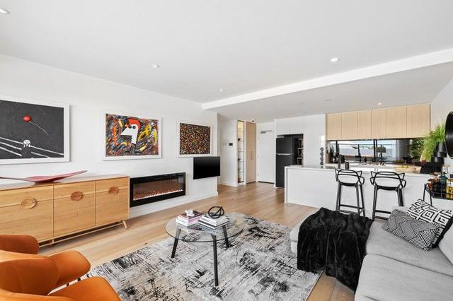 209/669 Centre Road, VIC 3165