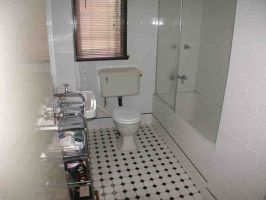 Bathroom (2003-08-23)