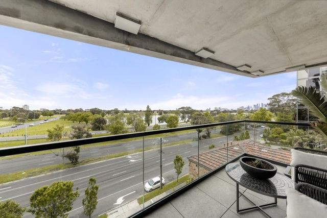 403/77 Queens Road, VIC 3000