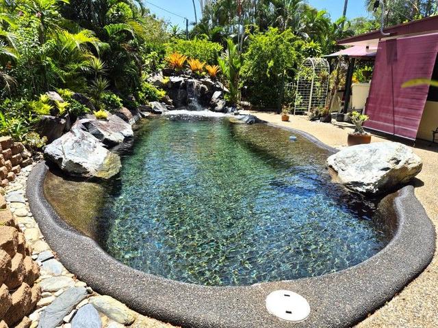 1 Sorrento Crescent, QLD 4877