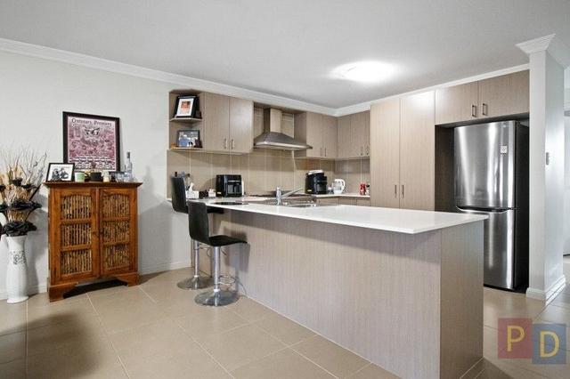 2/8 Wright Close, NSW 2330