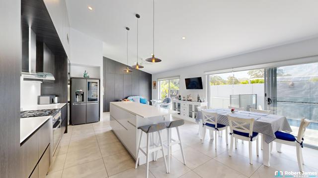 9 Livingstone Street, QLD 4565