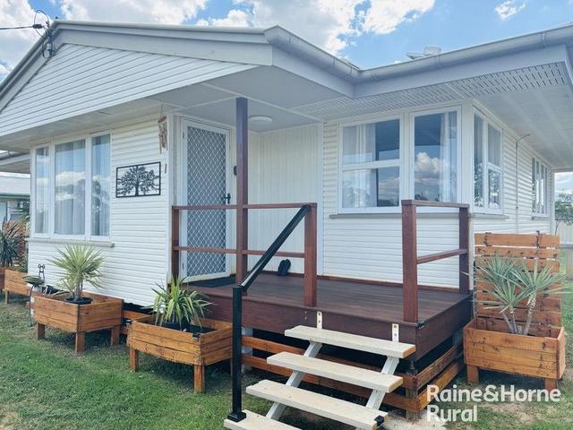 17 Downs Street, QLD 4455