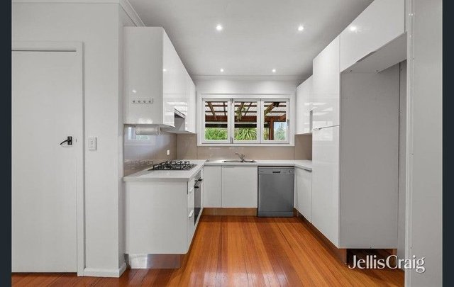 6 Flora Grove, VIC 3131