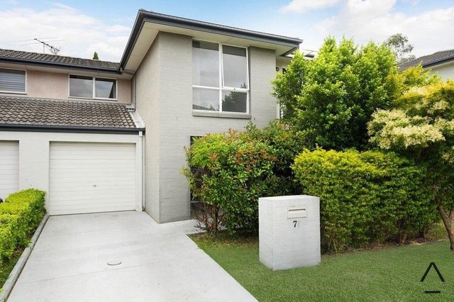 71 Whitfield Parade, NSW 2170