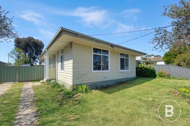 8 Daphne Street, VIC 3355