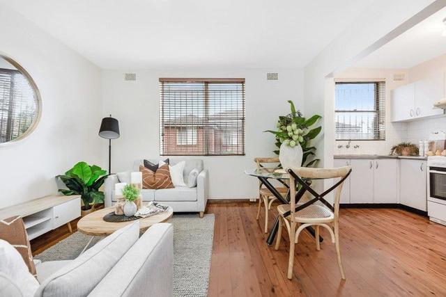 2/2 Silver Street, NSW 2044