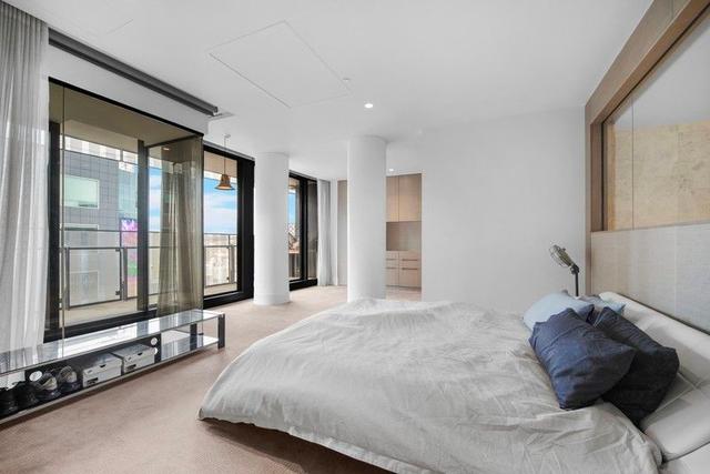 303/243 Toorak Road, VIC 3141