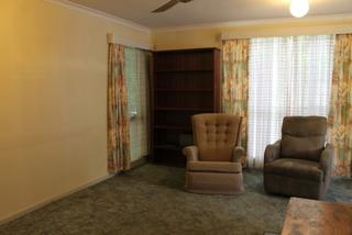 Lounge (2012-01-26)