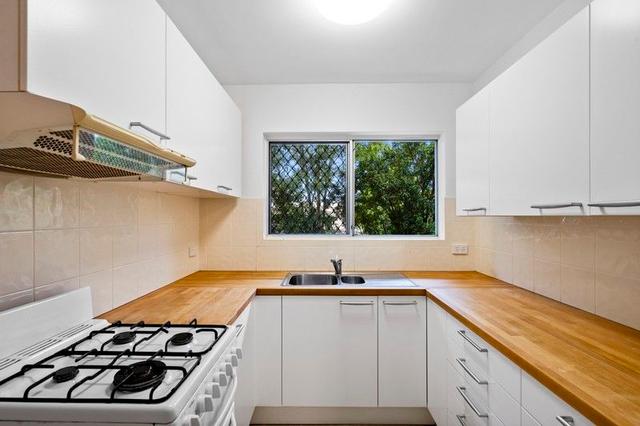 2/18 Glenalva Terrace, QLD 4051