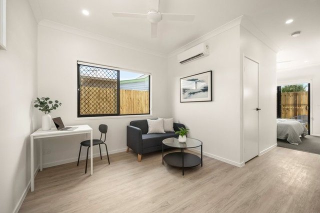 60 Burralong Street, QLD 4017