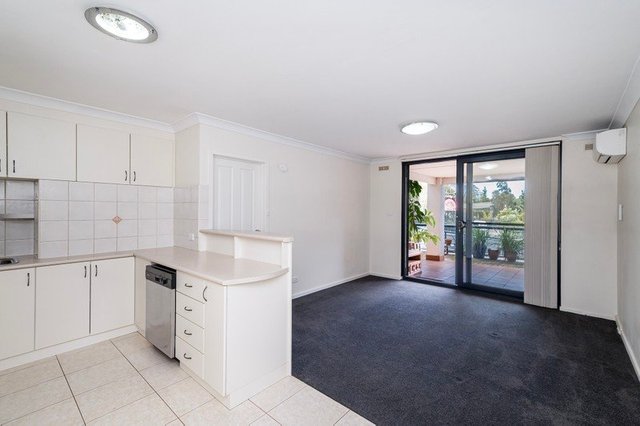 1/134 Mill Point Road, WA 6151