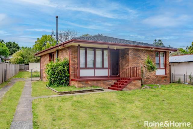 35 Sampson Crescent, NSW 2541