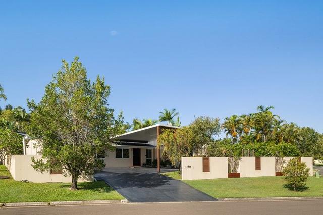 1 McLaren Place, QLD 4556