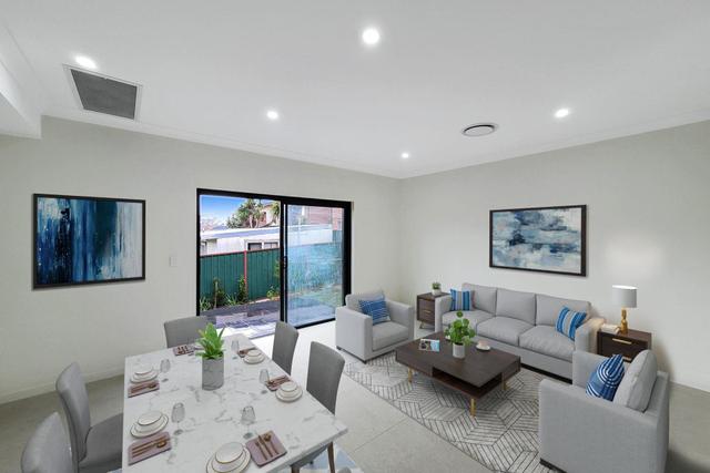 2/82A Highclere Avenue, NSW 2196