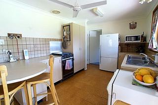Kitchen (2010-10-22)