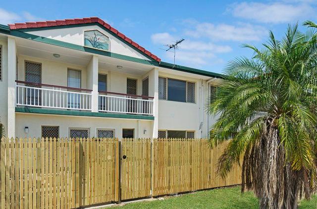 2/34 Ross River Road, QLD 4812