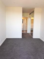 Bedroom 1 (2016-10-19)