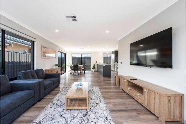 3 Swanson Loop, WA 6210