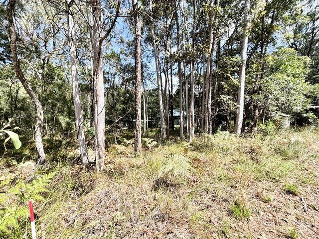 34 Waikiki Beach Road, QLD 4184