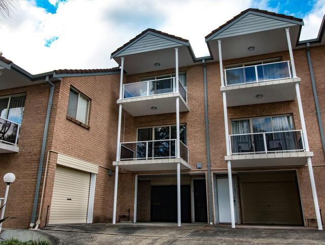 2/21 Meares Place, NSW 2533