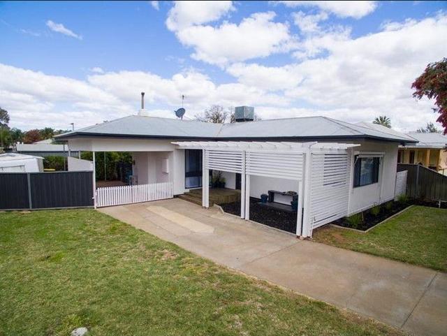 2 Oak Ave, VIC 3500