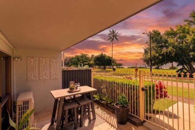 2/249-255 Esplanade, QLD 4870