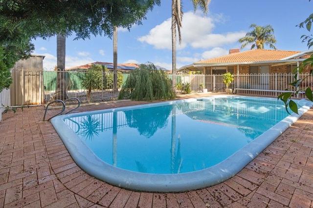 13 Consulate Court, WA 6108