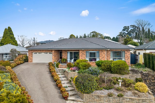 10 Tomley Street, NSW 2577