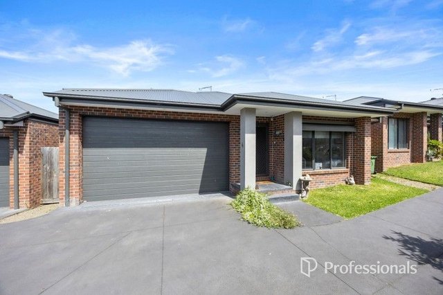 4/5 Elamo Road, VIC 3777