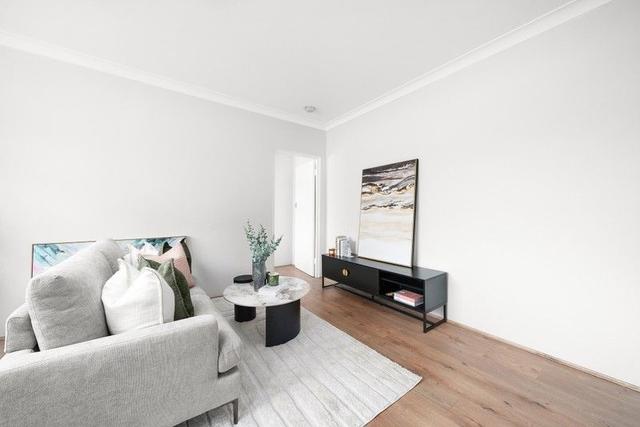 8/88 Eighth  Avenue, NSW 2194