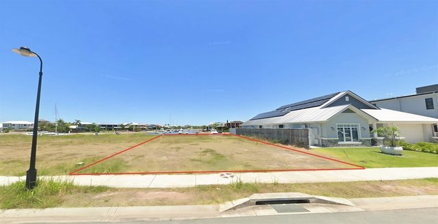 151 Quay Circuit, QLD 4020