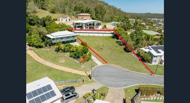 8 Earls Court, QLD 4680