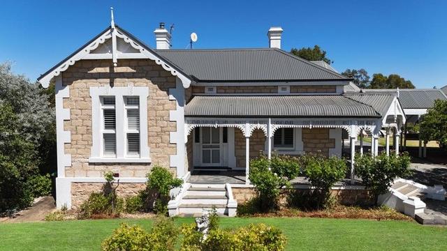 6 Howard Street, SA 5353