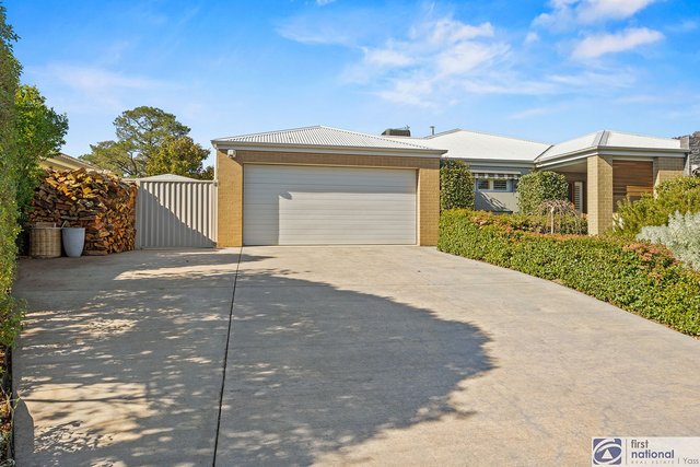 14 McKenna Avenue, NSW 2582