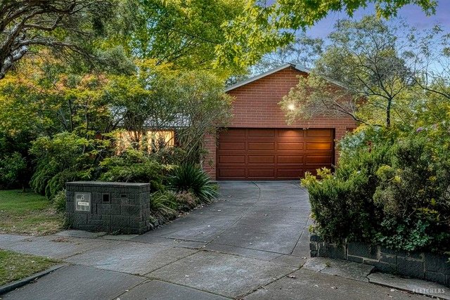 8 Ravenswood Court, VIC 3131