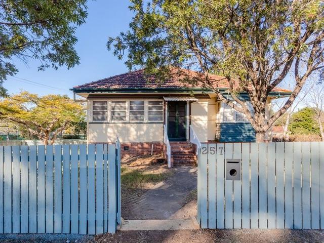 257 Cliveden Ave, QLD 4075