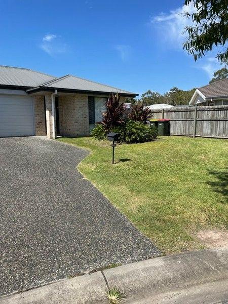 2/11 White Ash Court, QLD 4510